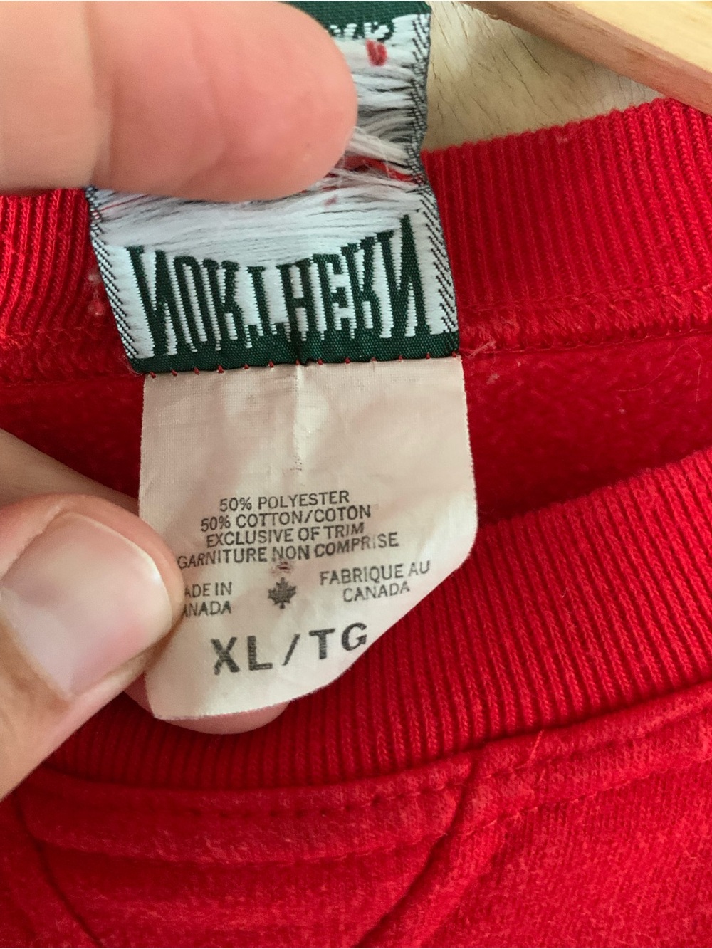 Vintage Northern Reflections Red Crewneck Sweatshirt - Picture 3 of 5